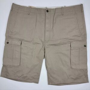 NWT Levis Cargo Shorts Beige Khaki Cotton Men's Size 44 Inseam 11" MSRP $50 NEW